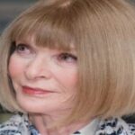 Anna Wintour steps down